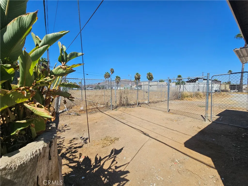 main property photo 13