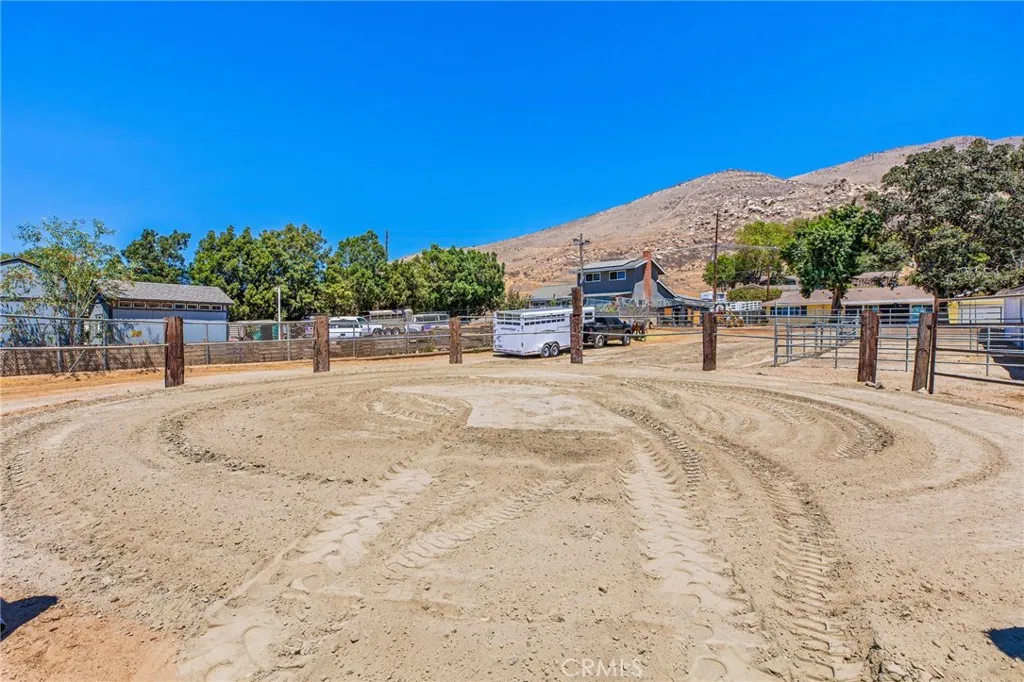 main property photo 50
