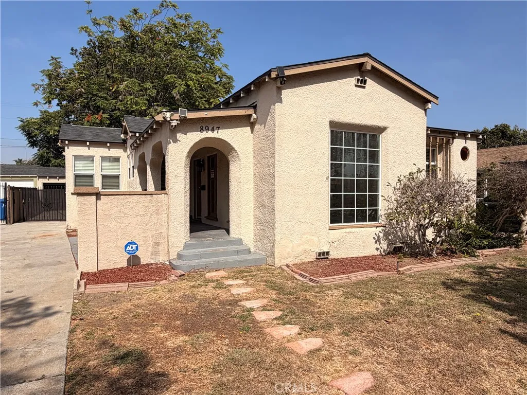main property photo 0