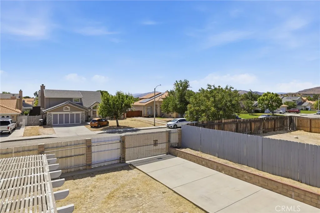 main property photo 38