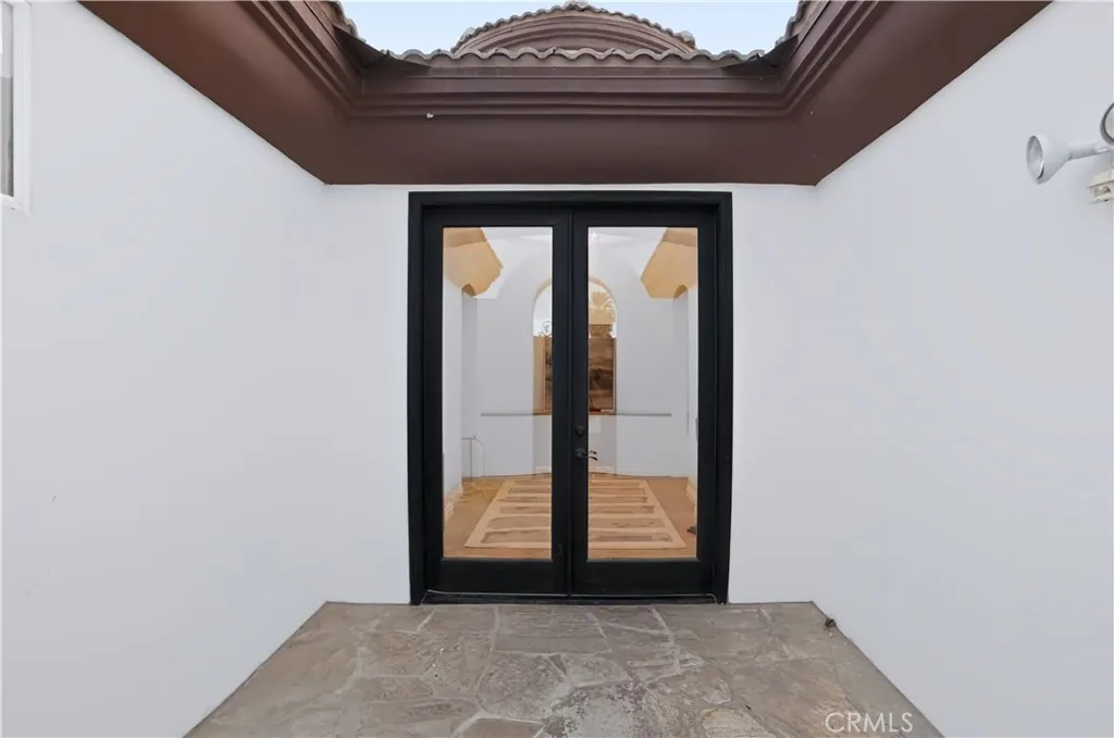 main property photo 73