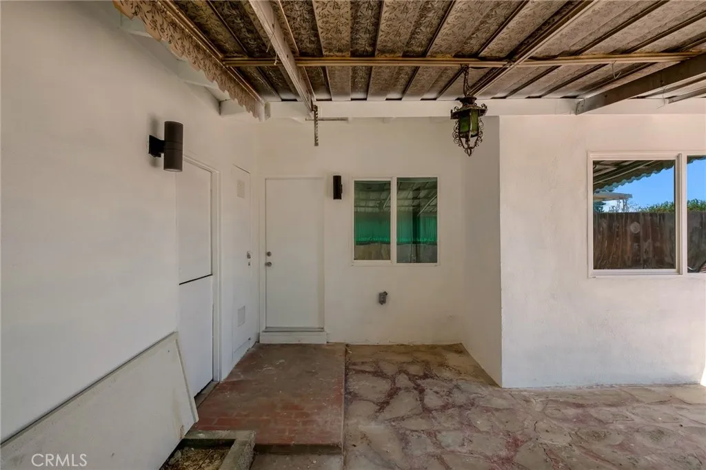 main property photo 32