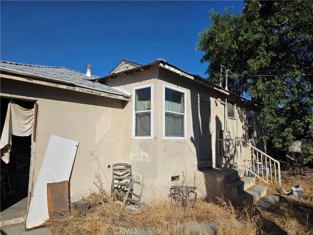 main property photo 15