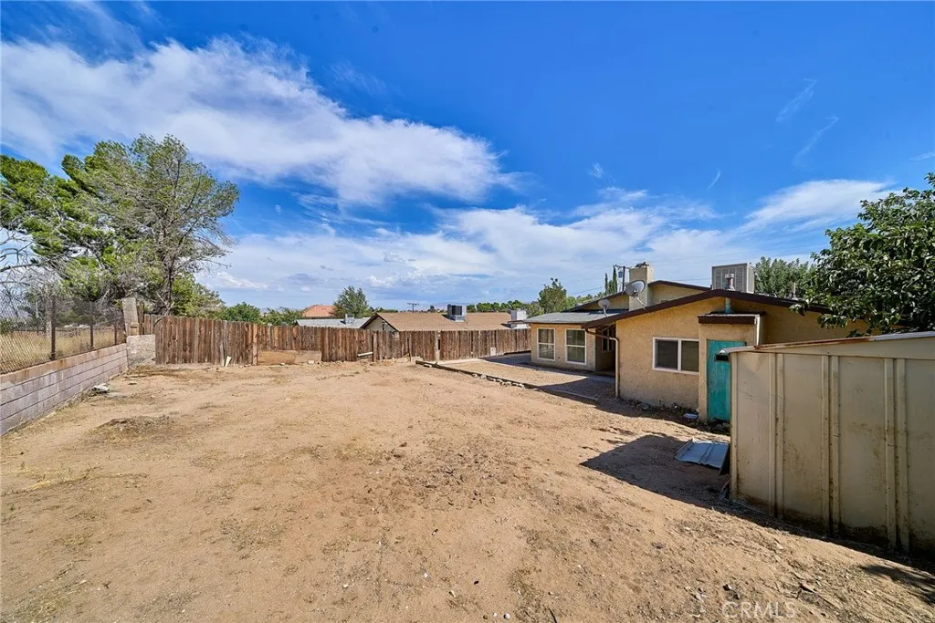 main property photo 31