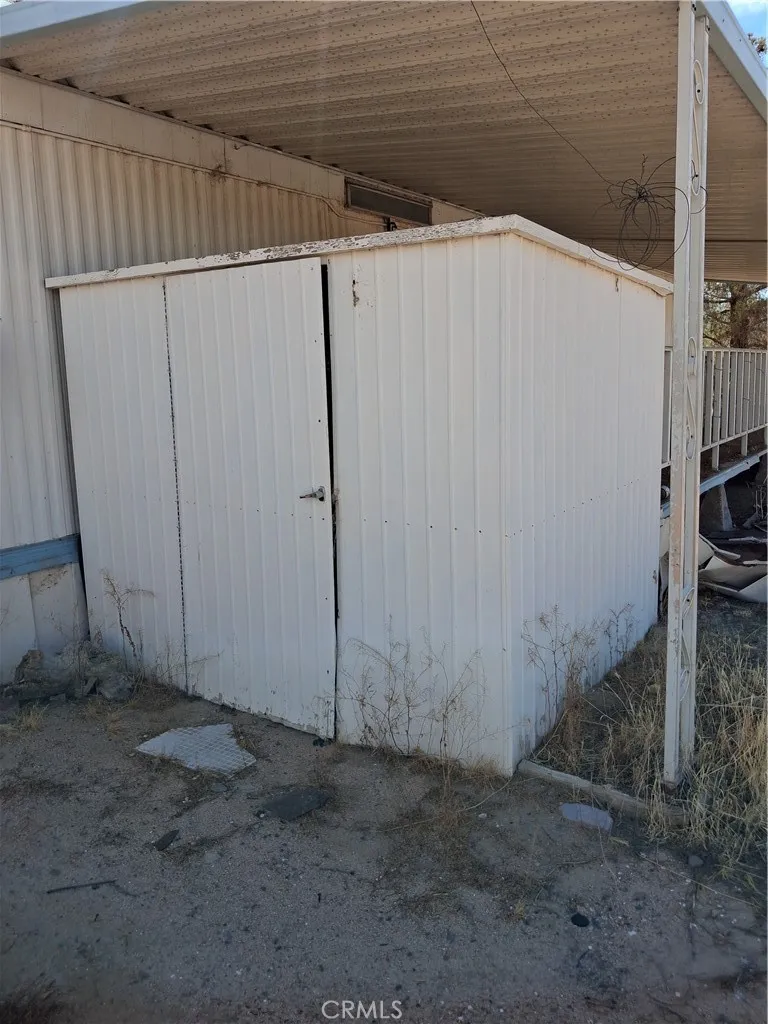 main property photo 8