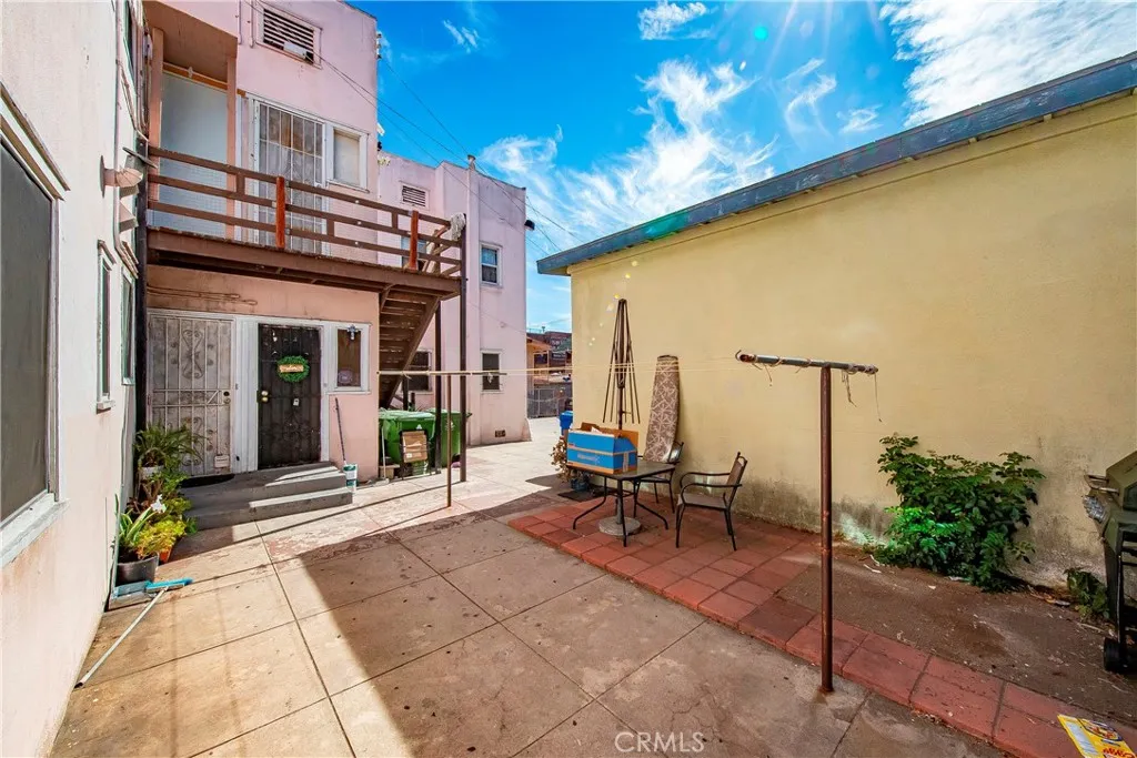 main property photo 17