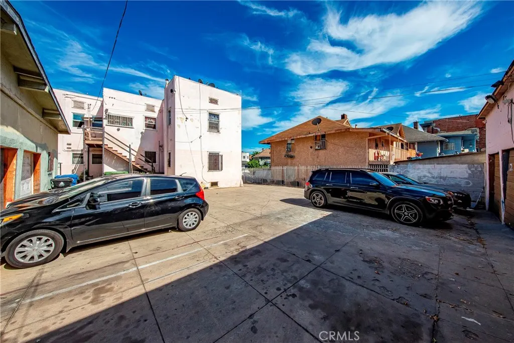main property photo 19