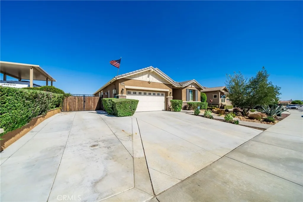 main property photo 11