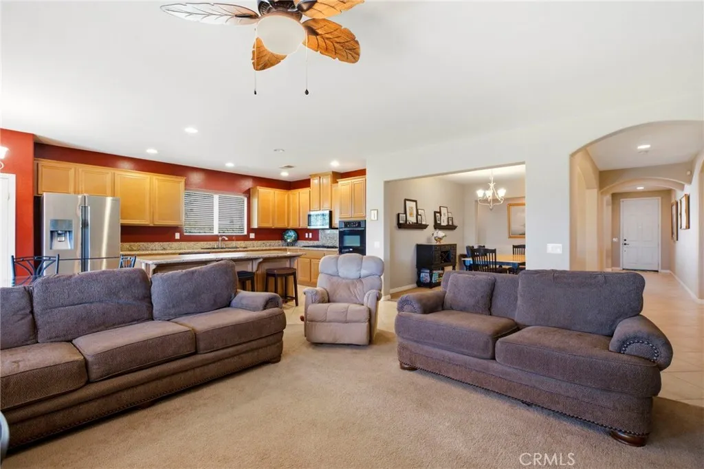 main property photo 11