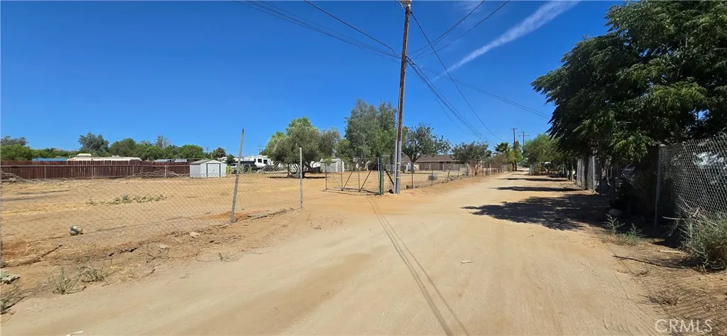 main property photo 32