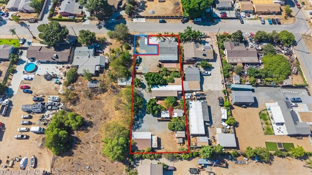 main property photo 40