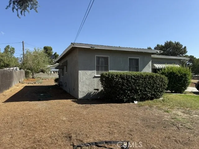 main property photo 11