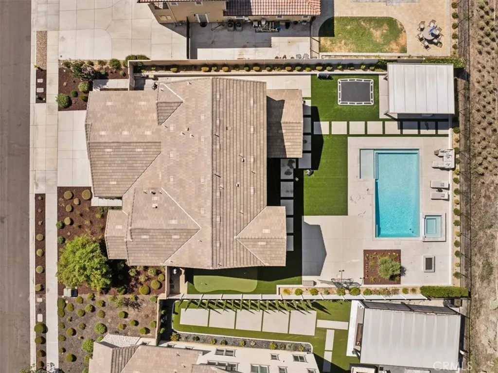 main property photo 66