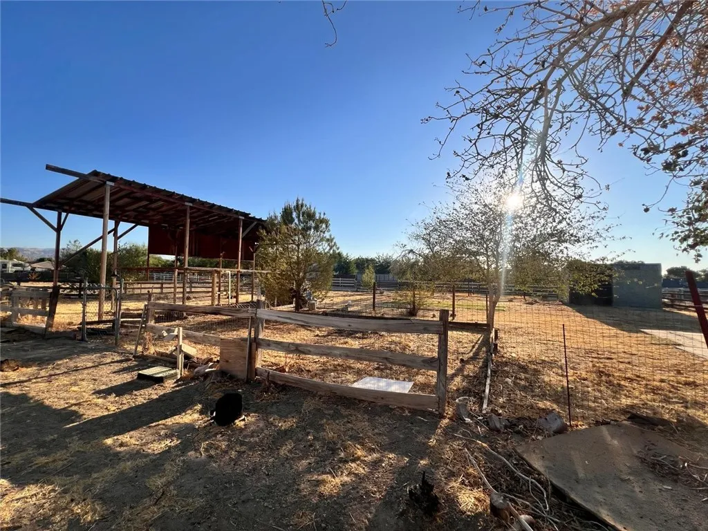 main property photo 35