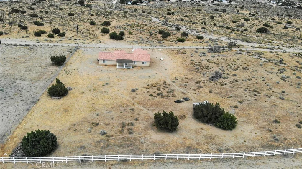 main property photo 17
