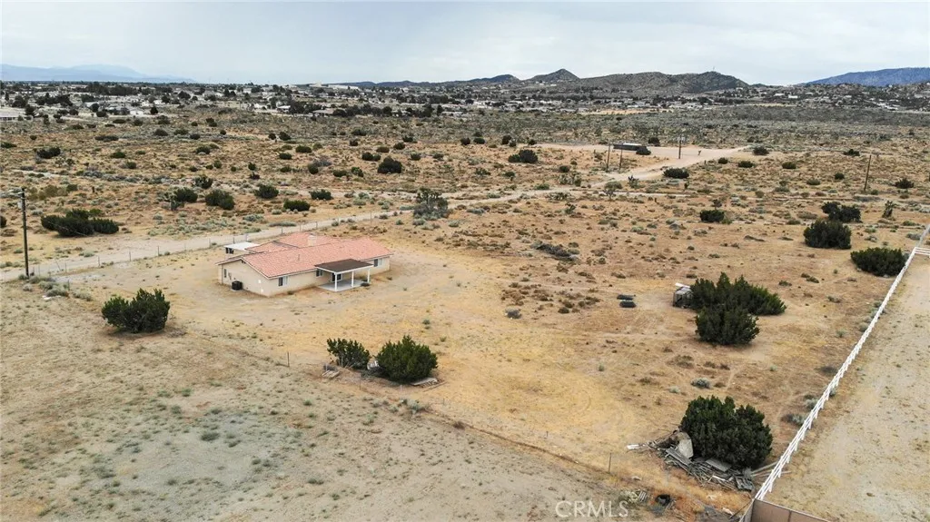 main property photo 22