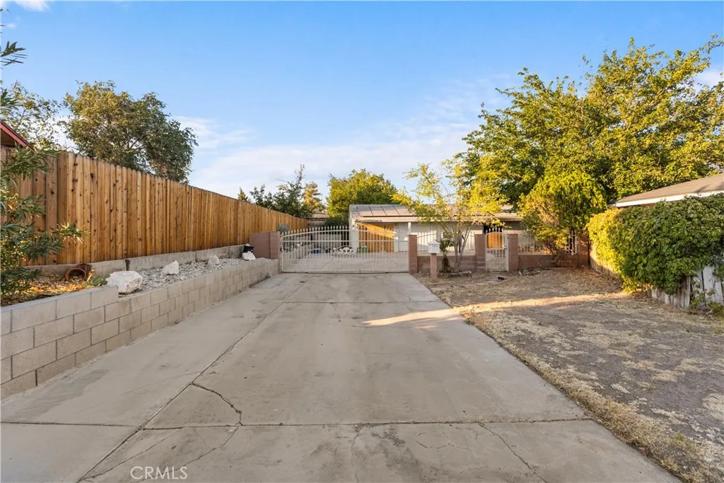 main property photo 7