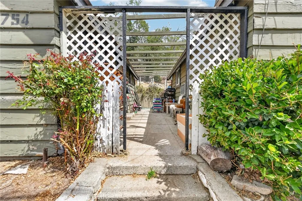 main property photo 49