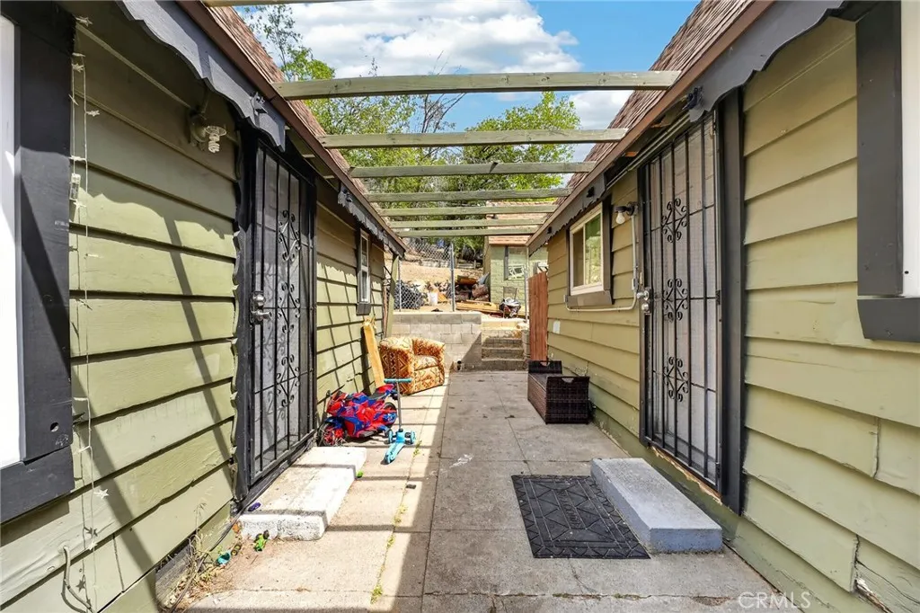 main property photo 51