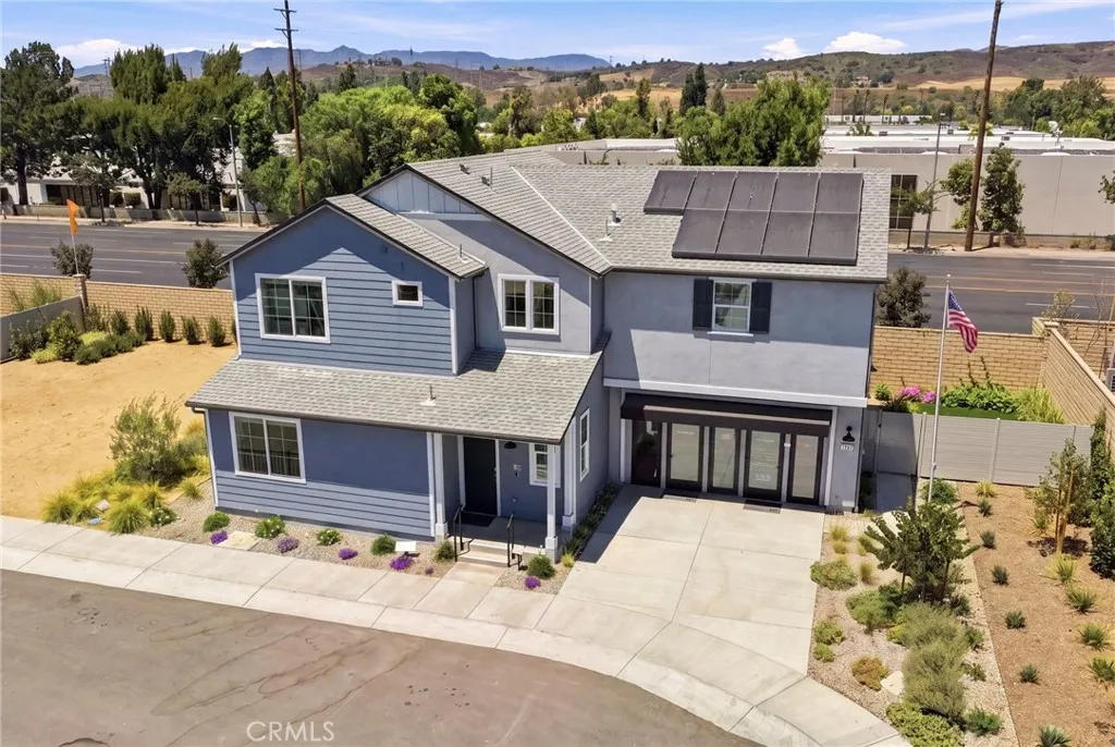 main property photo 5