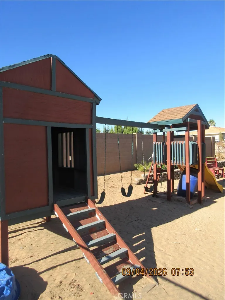 main property photo 12