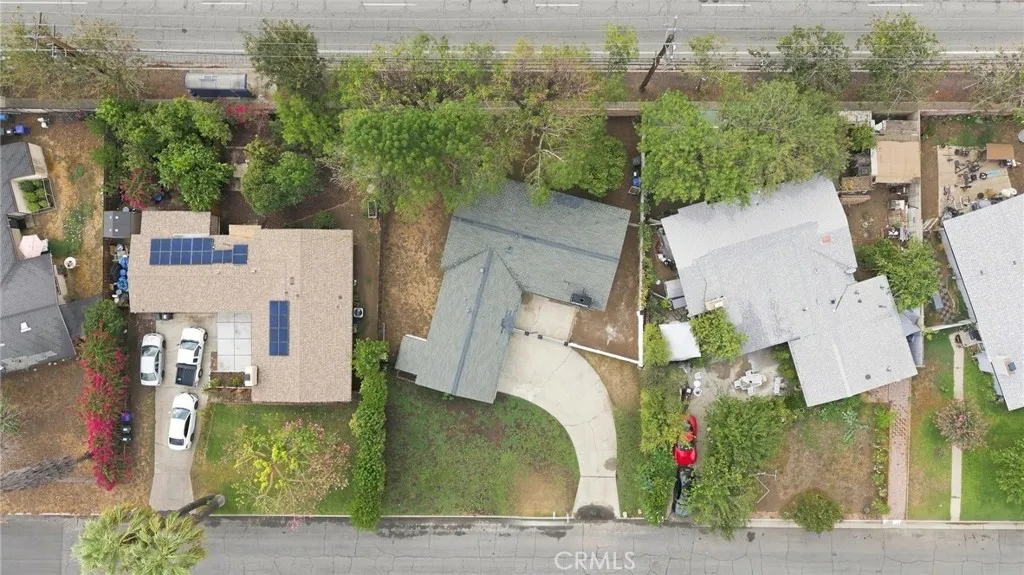 main property photo 40