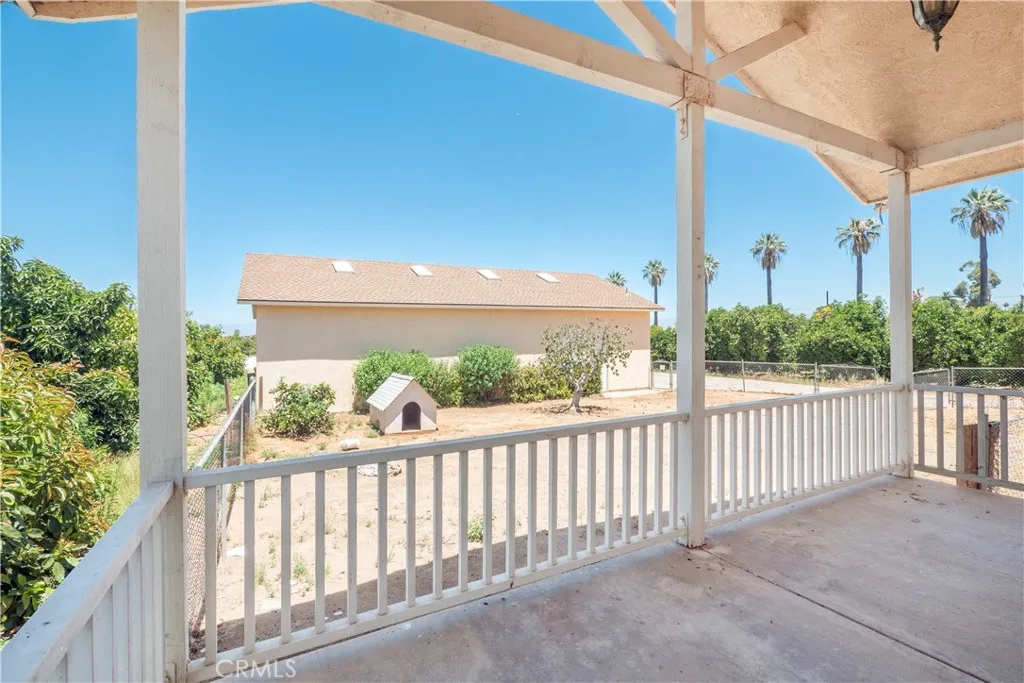 main property photo 28