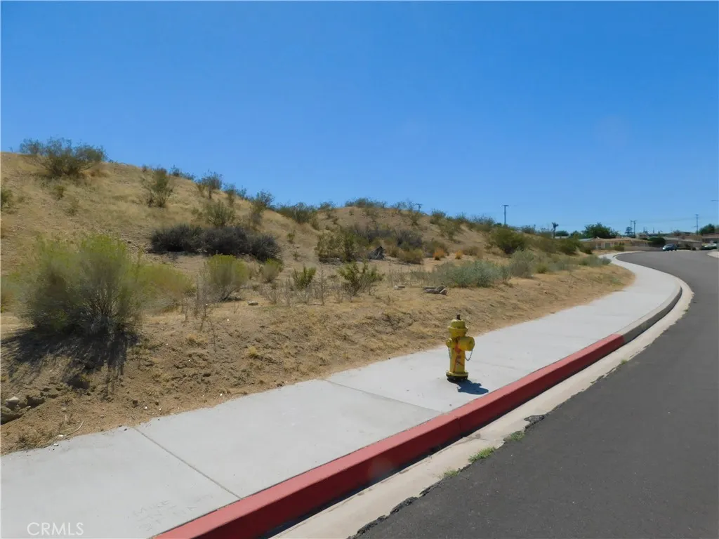 main property photo 13
