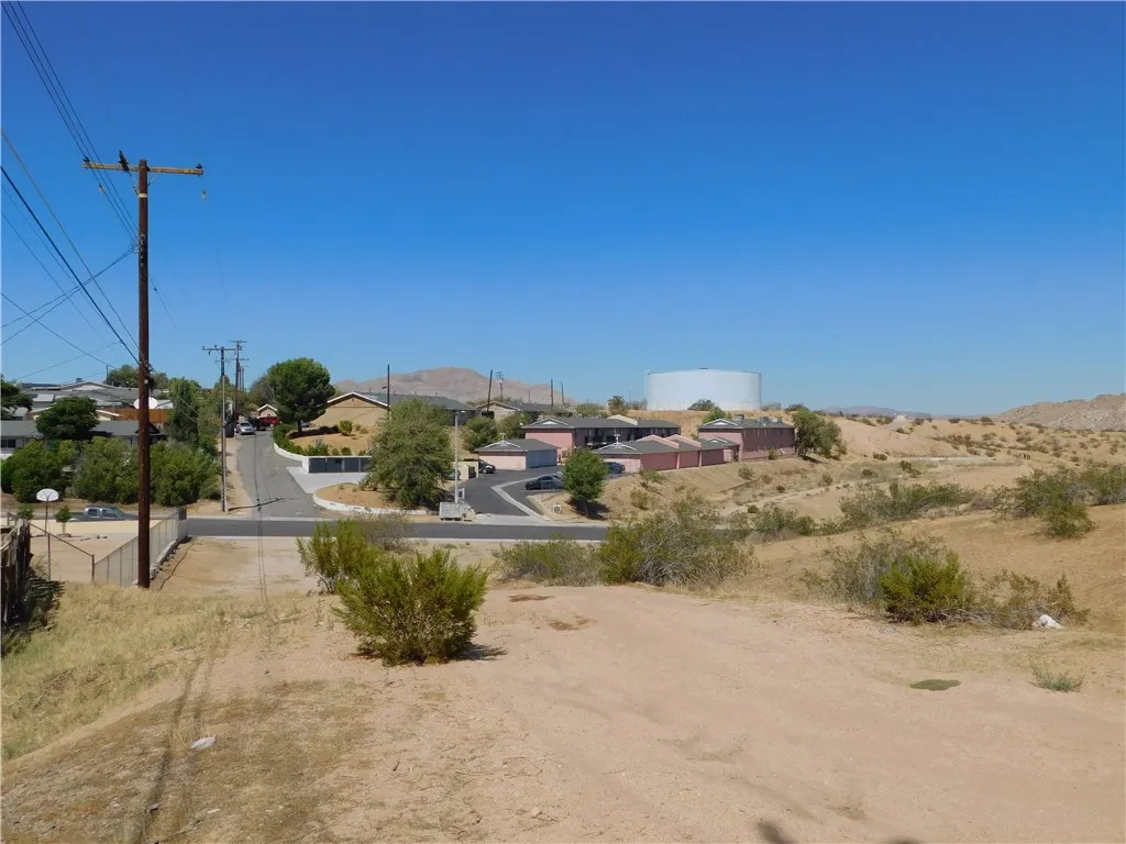 main property photo 7
