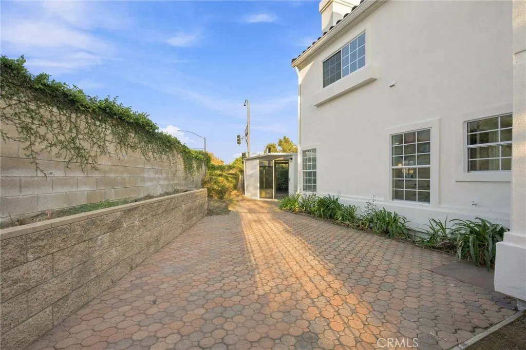 main property photo 49