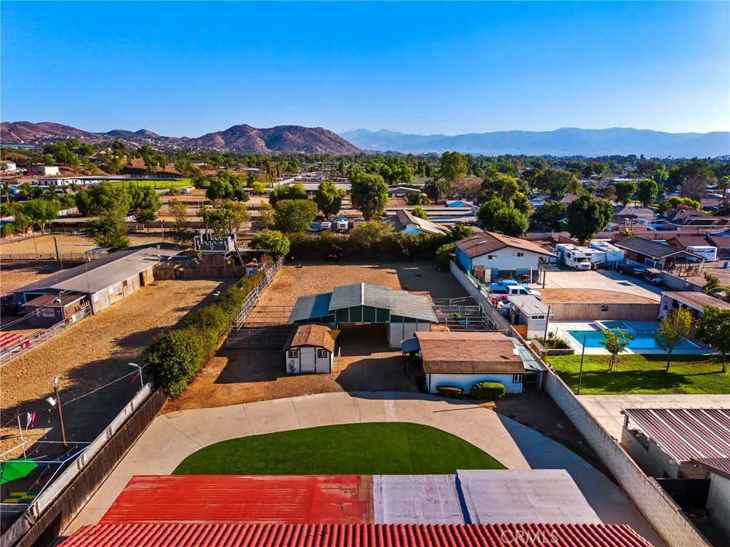 main property photo 70