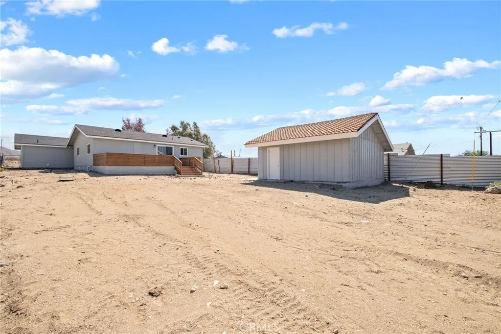 main property photo 31