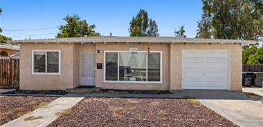 image of property with 2 Bed | 1 Bath | 934 Sqft