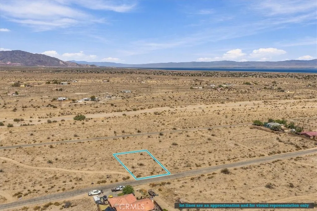 main property photo 28