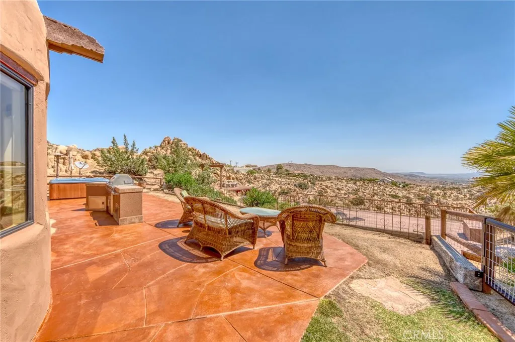 main property photo 31