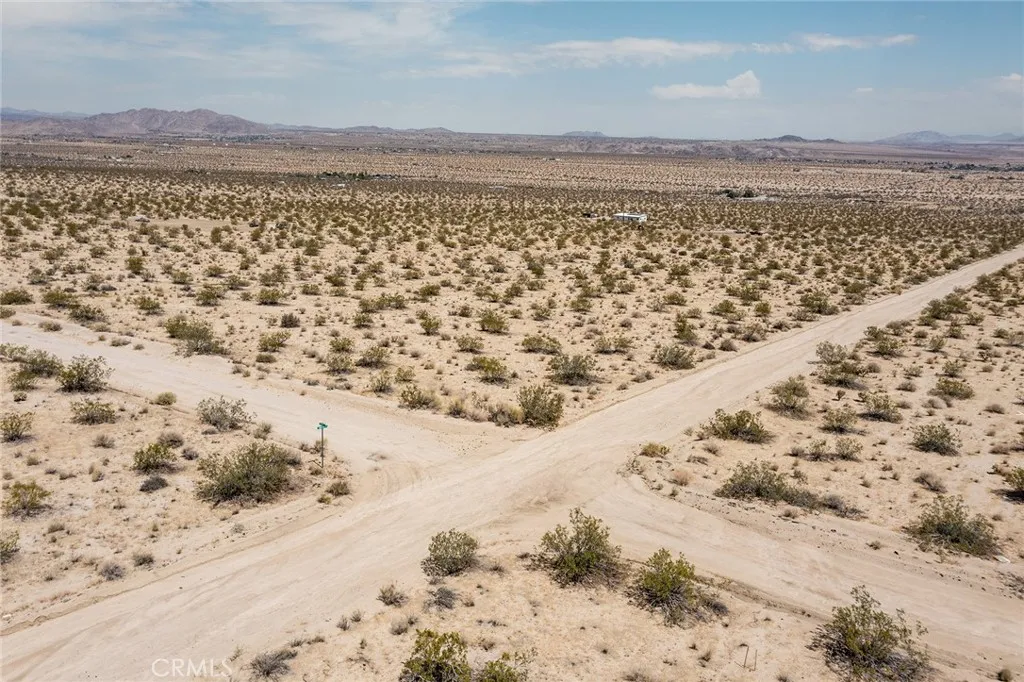 main property photo 10