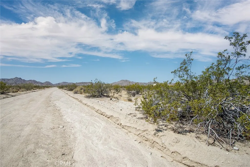 main property photo 12