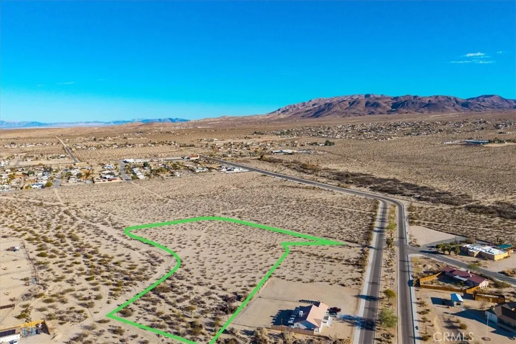 main property photo 16