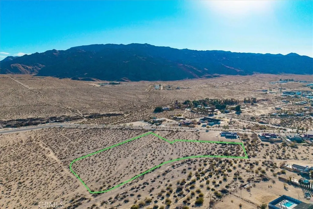 main property photo 18