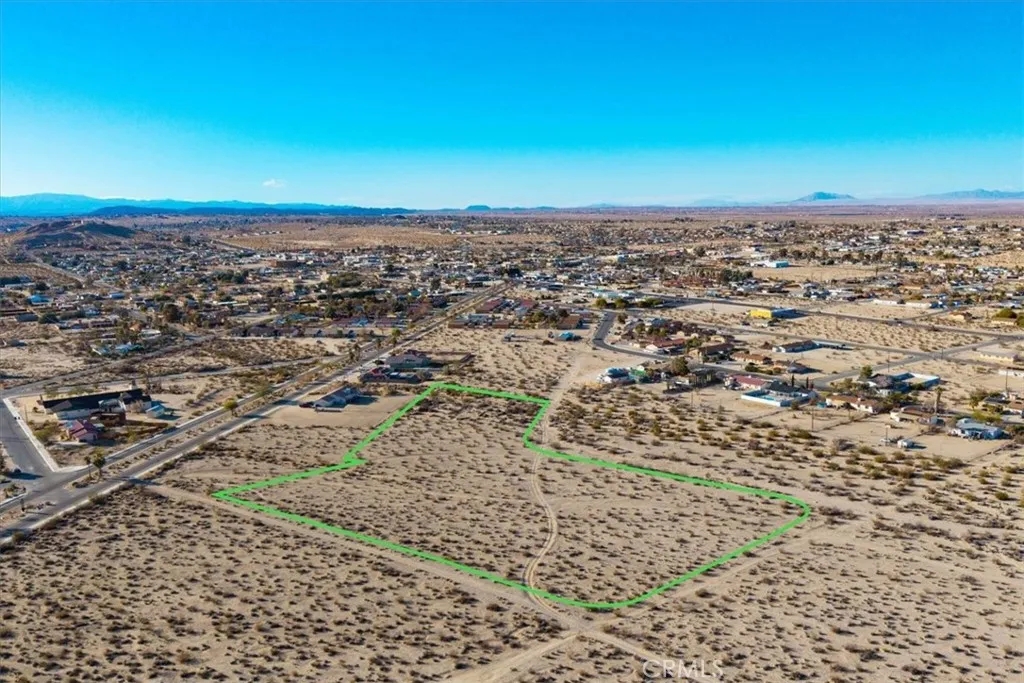 main property photo 20