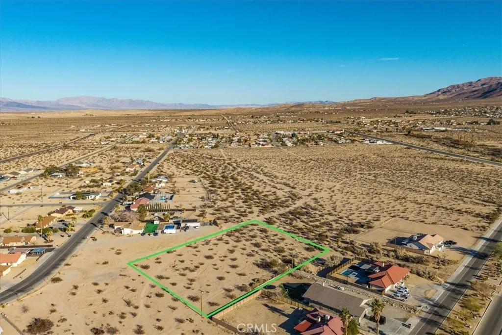 main property photo 14