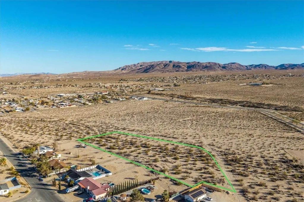 main property photo 21