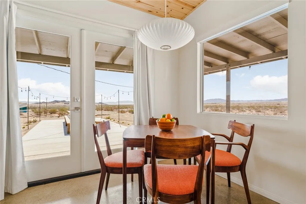 property viewer photo 18