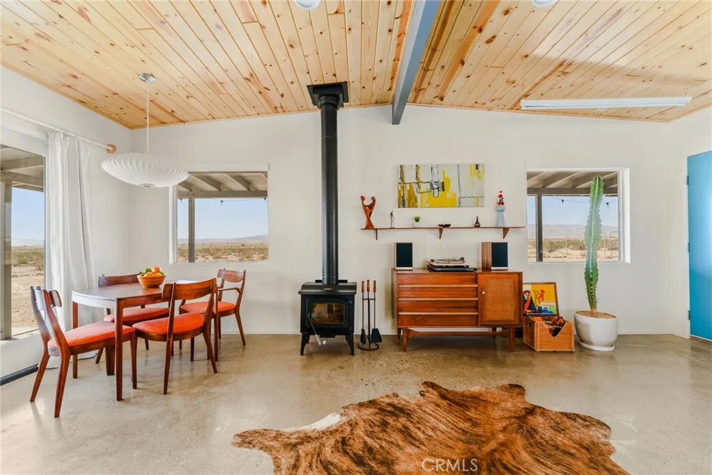 property viewer photo 2
