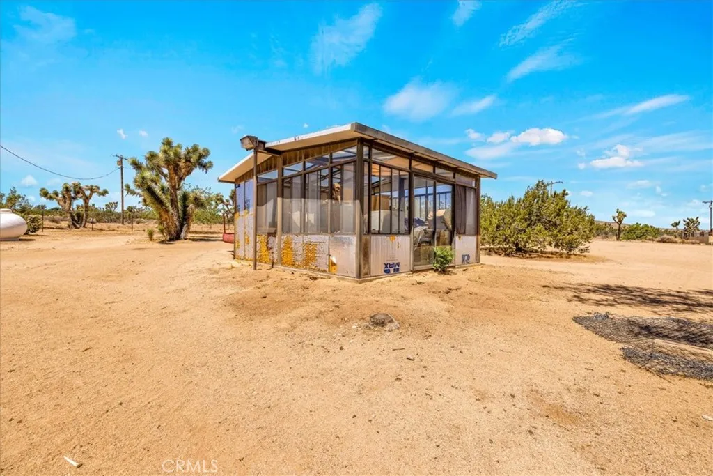 main property photo 26