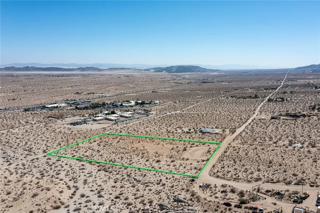 main property photo 8