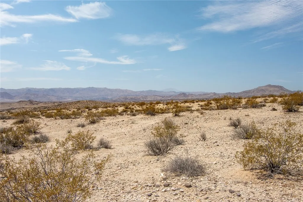 main property photo 11