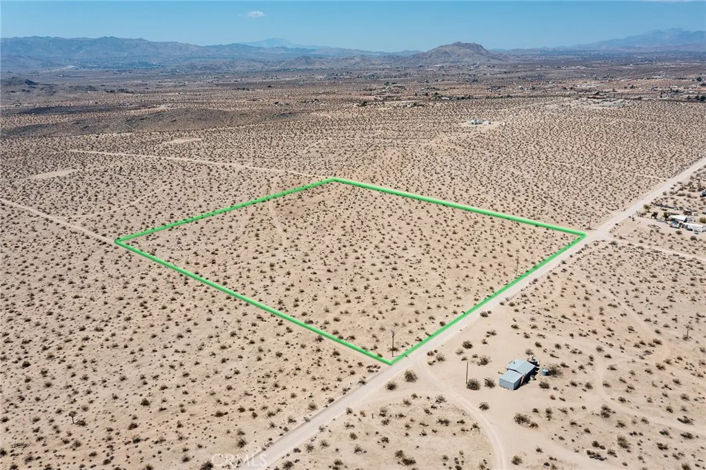 main property photo 6