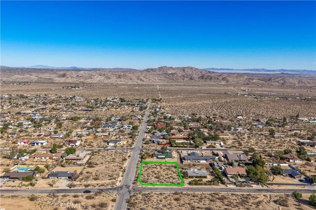 main property photo 10