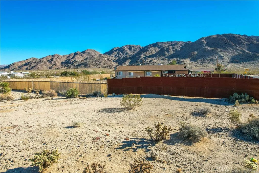 main property photo 20